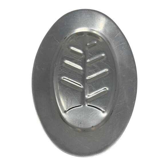 Set Of 4 Vintage Aluminum Oval Leaf Design Serving Platters - Picture 4 of 9